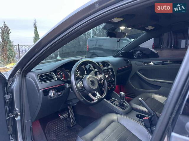 Серый Фольксваген Джетта, объемом двигателя 2 л и пробегом 188 тыс. км за 14500 $, фото 27 на Automoto.ua