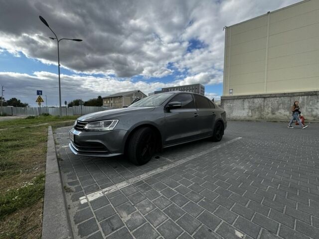 Фольксваген Джетта 2016 в Львове на Automoto.ua Серый Фольксваген Джетта, объемом двигателя 1.4 л и пробегом 179 тыс. км за 10300 $, фото 8 на Automoto.ua