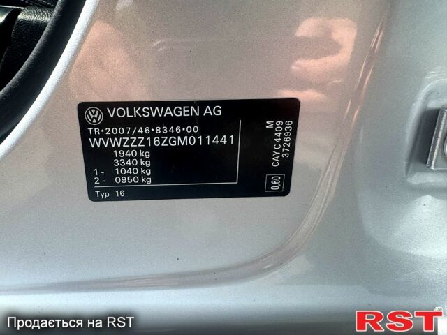 Серый Фольксваген Джетта, объемом двигателя 1.6 л и пробегом 138 тыс. км за 13500 $, фото 11 на Automoto.ua