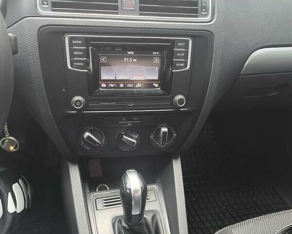 Серый Фольксваген Джетта, объемом двигателя 1.4 л и пробегом 149 тыс. км за 10900 $, фото 15 на Automoto.ua