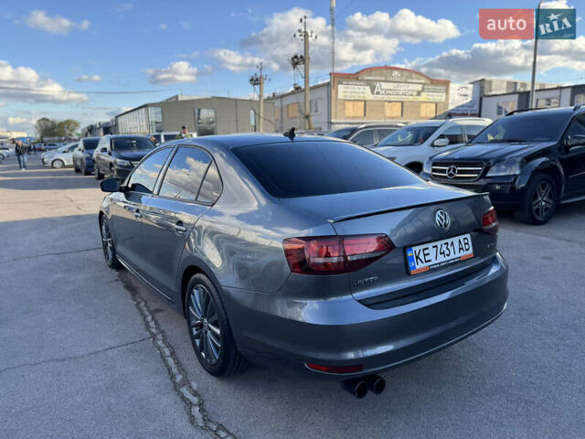 Фольксваген Джетта 2016 в Запорожье на Automoto.ua Серый Фольксваген Джетта, объемом двигателя 1.8 л и пробегом 210 тыс. км за 9999 $, фото 8 на Automoto.ua