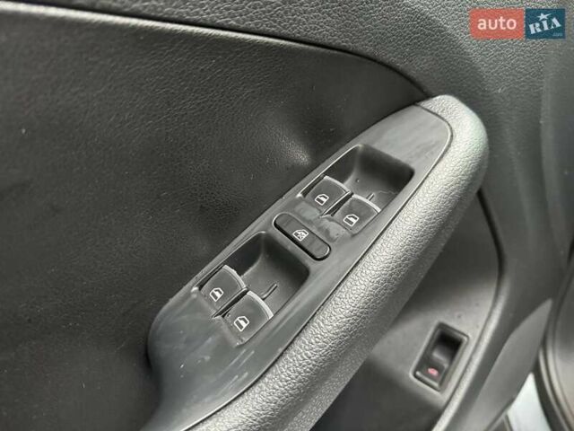 Серый Фольксваген Джетта, объемом двигателя 1.98 л и пробегом 185 тыс. км за 12490 $, фото 15 на Automoto.ua