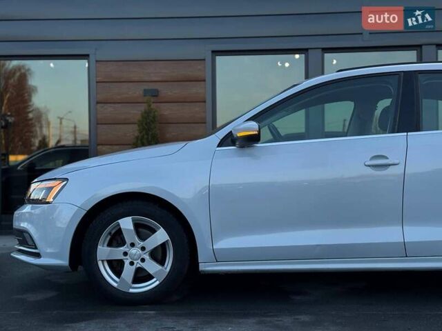 Сірий Фольксваген Джетта, об'ємом двигуна 0 л та пробігом 188 тис. км за 13400 $, фото 12 на Automoto.ua