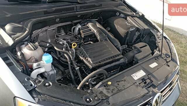 Серый Фольксваген Джетта, объемом двигателя 1.4 л и пробегом 131 тыс. км за 10200 $, фото 13 на Automoto.ua