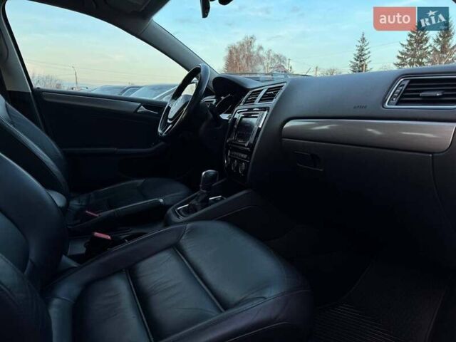 Сірий Фольксваген Джетта, об'ємом двигуна 0 л та пробігом 188 тис. км за 13400 $, фото 72 на Automoto.ua