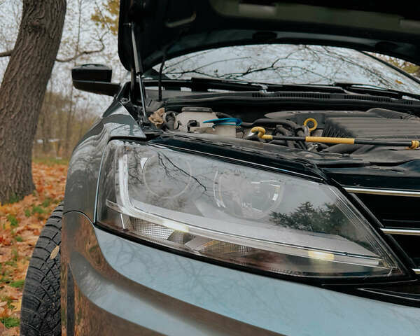 Фольксваген Джетта 2017 в Кременчуге на Automoto.ua Серый Фольксваген Джетта, объемом двигателя 1.4 л и пробегом 92 тыс. км за 13100 $, фото 17 на Automoto.ua