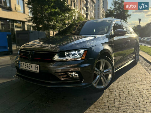 Серый Фольксваген Джетта, объемом двигателя 2 л и пробегом 184 тыс. км за 11900 $, фото 1 на Automoto.ua