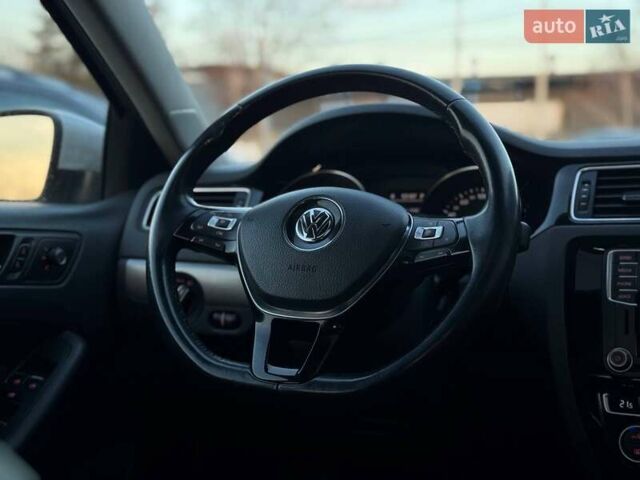 Сірий Фольксваген Джетта, об'ємом двигуна 0 л та пробігом 188 тис. км за 13400 $, фото 52 на Automoto.ua