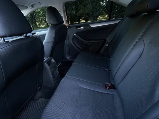 Сірий Фольксваген Джетта, об'ємом двигуна 1.4 л та пробігом 202 тис. км за 8850 $, фото 7 на Automoto.ua