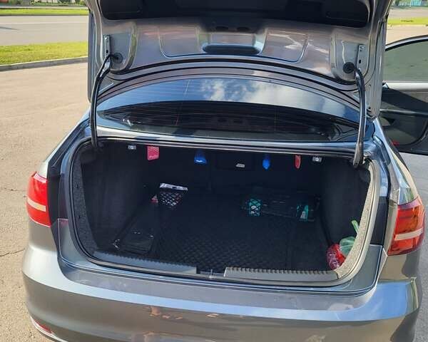 Серый Фольксваген Джетта, объемом двигателя 1.4 л и пробегом 119 тыс. км за 12700 $, фото 15 на Automoto.ua