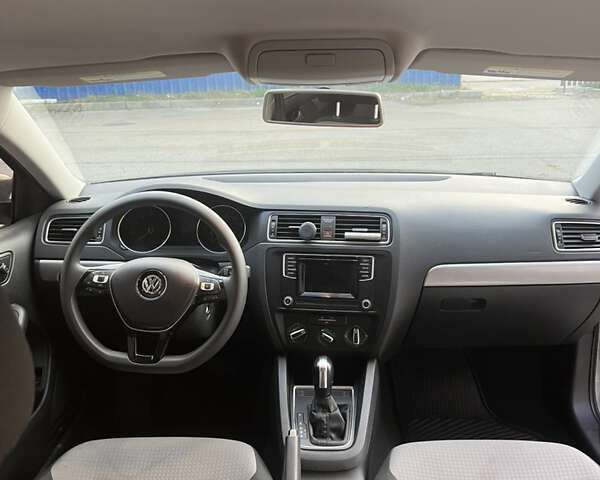 Серый Фольксваген Джетта, объемом двигателя 1.4 л и пробегом 100 тыс. км за 11400 $, фото 8 на Automoto.ua