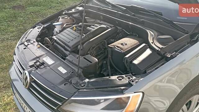 Серый Фольксваген Джетта, объемом двигателя 1.4 л и пробегом 131 тыс. км за 10200 $, фото 12 на Automoto.ua