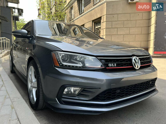 Серый Фольксваген Джетта, объемом двигателя 2 л и пробегом 119 тыс. км за 12500 $, фото 4 на Automoto.ua