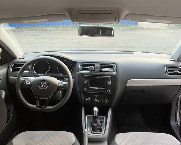 Серый Фольксваген Джетта, объемом двигателя 1.4 л и пробегом 100 тыс. км за 11400 $, фото 10 на Automoto.ua