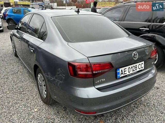 Фольксваген Джетта 2017 в Львове на Automoto.ua Серый Фольксваген Джетта, объемом двигателя 1.4 л и пробегом 64 тыс. км за 12300 $, фото 3 на Automoto.ua