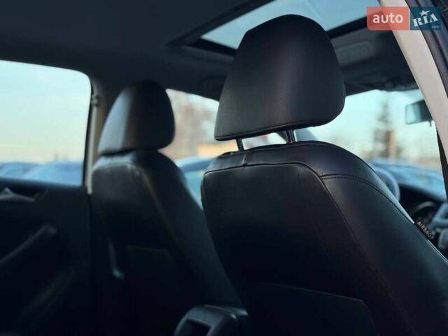 Сірий Фольксваген Джетта, об'ємом двигуна 0 л та пробігом 188 тис. км за 13400 $, фото 61 на Automoto.ua