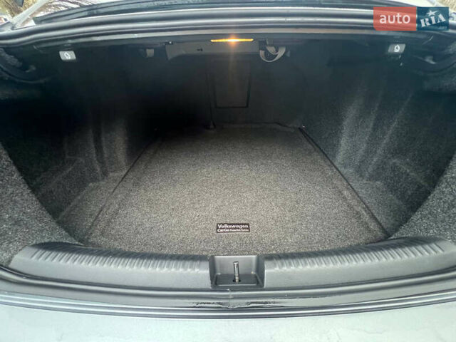 Серый Фольксваген Джетта, объемом двигателя 1.8 л и пробегом 126 тыс. км за 10900 $, фото 21 на Automoto.ua
