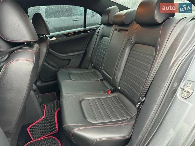 Серый Фольксваген Джетта, объемом двигателя 1.98 л и пробегом 185 тыс. км за 12490 $, фото 8 на Automoto.ua