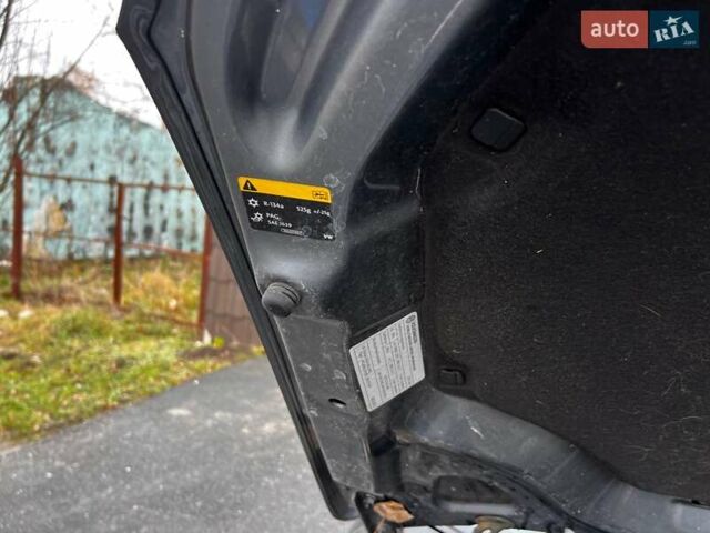 Серый Фольксваген Джетта, объемом двигателя 1.8 л и пробегом 111 тыс. км за 13000 $, фото 27 на Automoto.ua