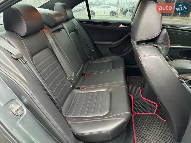 Серый Фольксваген Джетта, объемом двигателя 1.98 л и пробегом 185 тыс. км за 12490 $, фото 9 на Automoto.ua