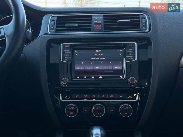 Сірий Фольксваген Джетта, об'ємом двигуна 0 л та пробігом 188 тис. км за 13400 $, фото 54 на Automoto.ua