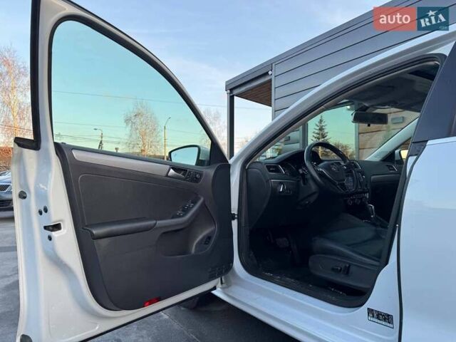 Сірий Фольксваген Джетта, об'ємом двигуна 0 л та пробігом 188 тис. км за 13400 $, фото 24 на Automoto.ua