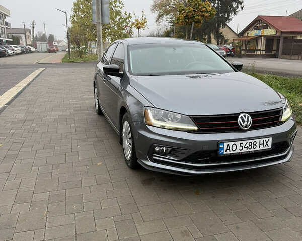 Сірий Фольксваген Джетта, об'ємом двигуна 1.39 л та пробігом 102 тис. км за 12200 $, фото 2 на Automoto.ua