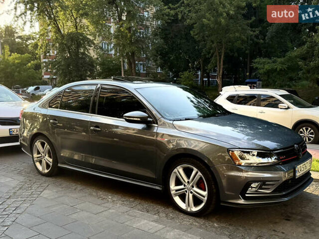 Серый Фольксваген Джетта, объемом двигателя 2 л и пробегом 184 тыс. км за 11900 $, фото 8 на Automoto.ua