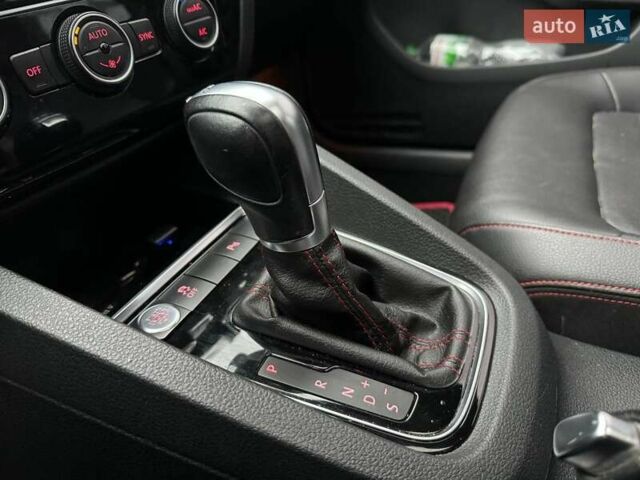 Серый Фольксваген Джетта, объемом двигателя 1.98 л и пробегом 185 тыс. км за 12490 $, фото 22 на Automoto.ua