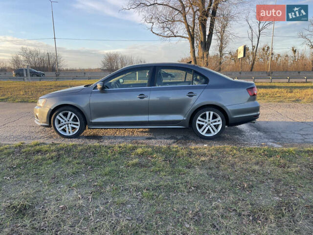 Серый Фольксваген Джетта, объемом двигателя 1.8 л и пробегом 126 тыс. км за 11999 $, фото 3 на Automoto.ua