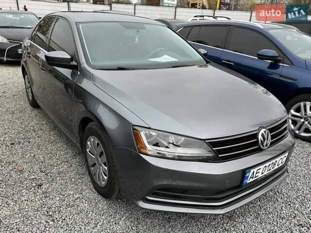 Фольксваген Джетта 2017 в Львове на Automoto.ua Серый Фольксваген Джетта, объемом двигателя 1.4 л и пробегом 64 тыс. км за 12300 $, фото 1 на Automoto.ua