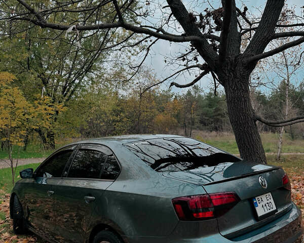 Фольксваген Джетта 2017 в Кременчуге на Automoto.ua Серый Фольксваген Джетта, объемом двигателя 1.4 л и пробегом 92 тыс. км за 13100 $, фото 5 на Automoto.ua