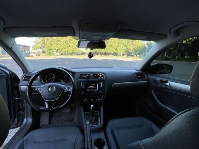 Сірий Фольксваген Джетта, об'ємом двигуна 1.4 л та пробігом 202 тис. км за 8850 $, фото 6 на Automoto.ua