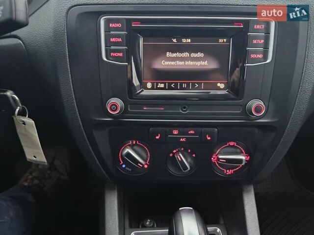 Серый Фольксваген Джетта, объемом двигателя 1.4 л и пробегом 57 тыс. км за 11500 $, фото 15 на Automoto.ua