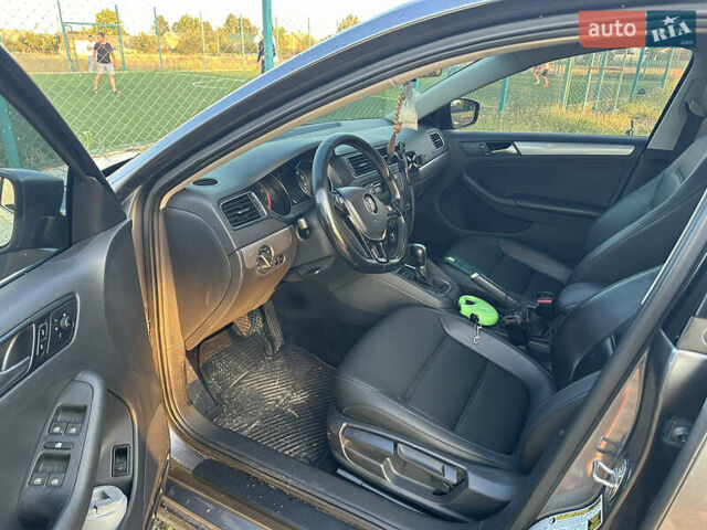 Серый Фольксваген Джетта, объемом двигателя 1.39 л и пробегом 149 тыс. км за 10500 $, фото 3 на Automoto.ua