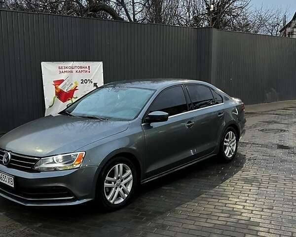Серый Фольксваген Джетта, объемом двигателя 1.4 л и пробегом 88 тыс. км за 11000 $, фото 6 на Automoto.ua