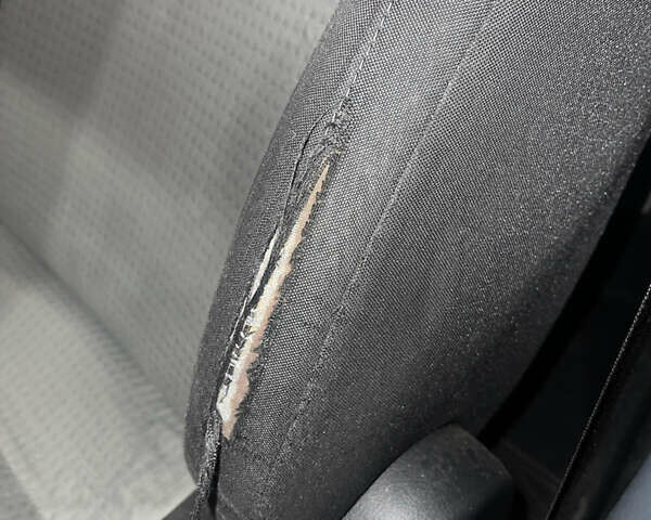 Серый Фольксваген Джетта, объемом двигателя 1.4 л и пробегом 197 тыс. км за 8100 $, фото 6 на Automoto.ua