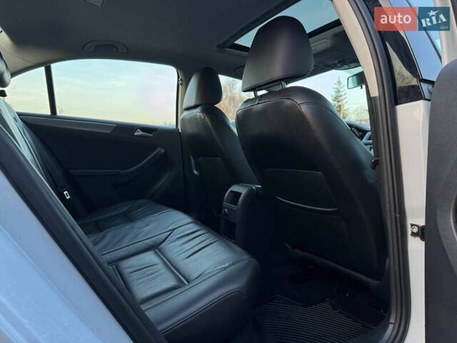 Сірий Фольксваген Джетта, об'ємом двигуна 0 л та пробігом 188 тис. км за 13400 $, фото 60 на Automoto.ua