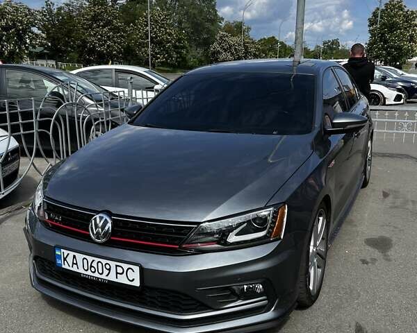 Серый Фольксваген Джетта, объемом двигателя 2 л и пробегом 174 тыс. км за 12000 $, фото 5 на Automoto.ua