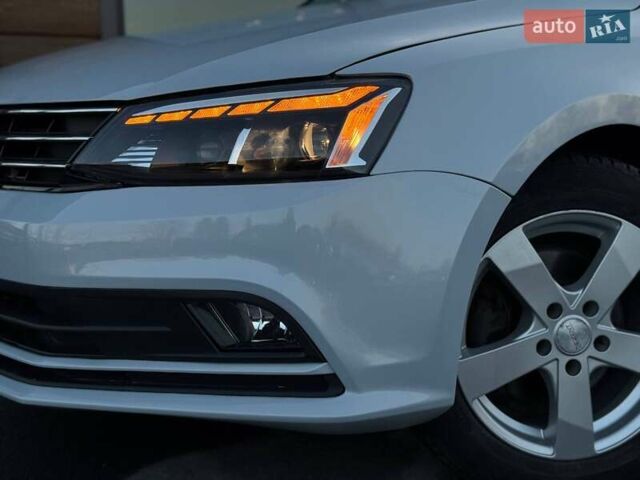 Сірий Фольксваген Джетта, об'ємом двигуна 0 л та пробігом 188 тис. км за 13400 $, фото 7 на Automoto.ua