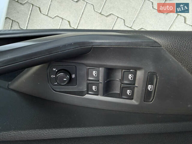 Сірий Фольксваген Джетта, об'ємом двигуна 1.4 л та пробігом 135 тис. км за 15400 $, фото 39 на Automoto.ua