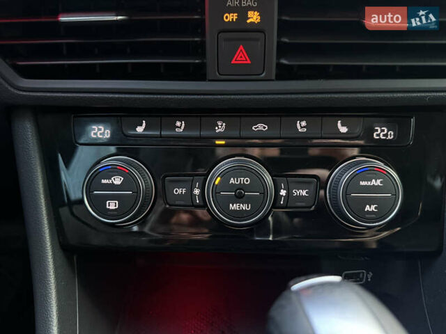 Сірий Фольксваген Джетта, об'ємом двигуна 1.4 л та пробігом 135 тис. км за 15400 $, фото 26 на Automoto.ua