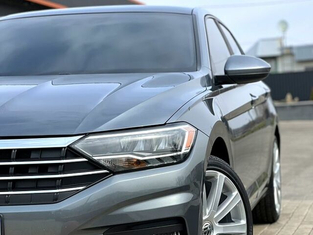 Сірий Фольксваген Джетта, об'ємом двигуна 2 л та пробігом 129 тис. км за 14500 $, фото 3 на Automoto.ua