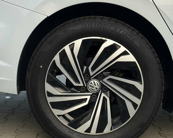 Сірий Фольксваген Джетта, об'ємом двигуна 1.4 л та пробігом 135 тис. км за 15400 $, фото 48 на Automoto.ua