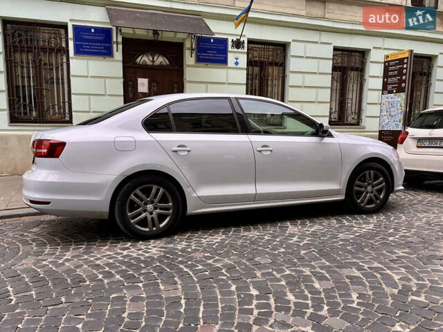 Фольксваген Джетта 2018 в Львове на Automoto.ua Серый Фольксваген Джетта, объемом двигателя 1.4 л и пробегом 92 тыс. км за 9990 $, фото 1 на Automoto.ua