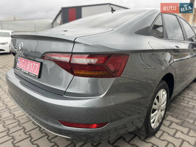 Серый Фольксваген Джетта, объемом двигателя 1.4 л и пробегом 184 тыс. км за 11500 $, фото 12 на Automoto.ua