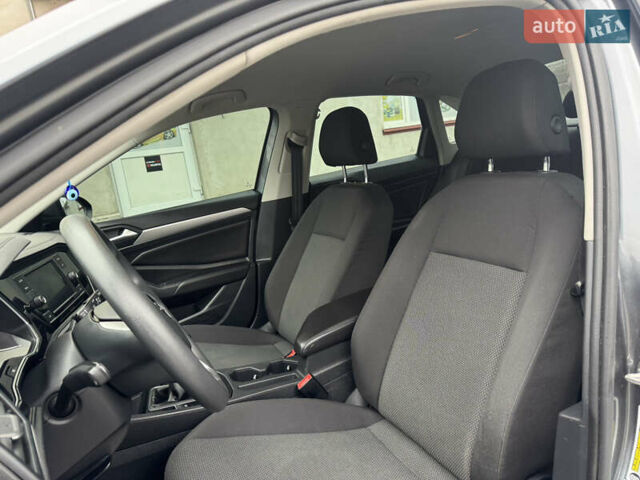 Серый Фольксваген Джетта, объемом двигателя 1.4 л и пробегом 184 тыс. км за 11500 $, фото 18 на Automoto.ua