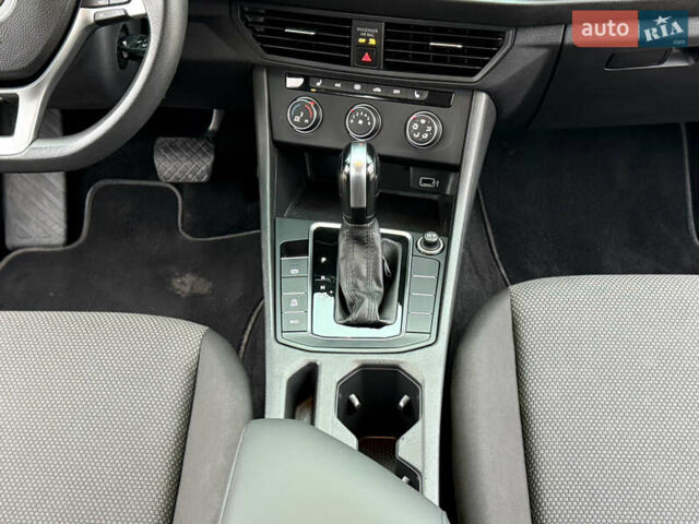 Сірий Фольксваген Джетта, об'ємом двигуна 1.4 л та пробігом 190 тис. км за 13700 $, фото 13 на Automoto.ua