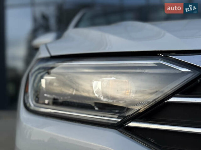 Сірий Фольксваген Джетта, об'ємом двигуна 1.4 л та пробігом 135 тис. км за 15400 $, фото 44 на Automoto.ua