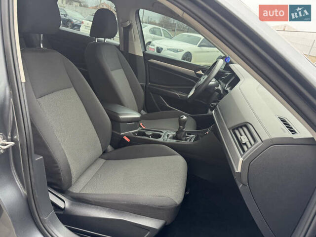 Серый Фольксваген Джетта, объемом двигателя 1.4 л и пробегом 184 тыс. км за 11500 $, фото 28 на Automoto.ua